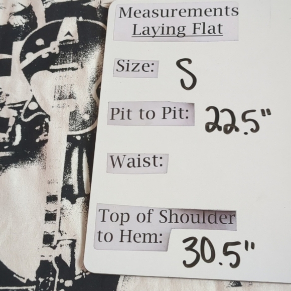 Nasty Gal The Beatles American Tour 1964 Short Sleeve Graphic Band Tee in Cream - Picture 7 of 7